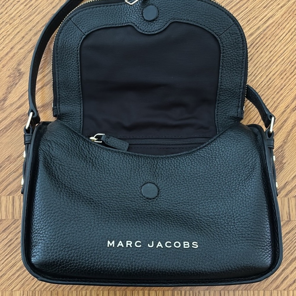 MARC JACOBS Mini Messenger Crossbody - Picture 2 of 6